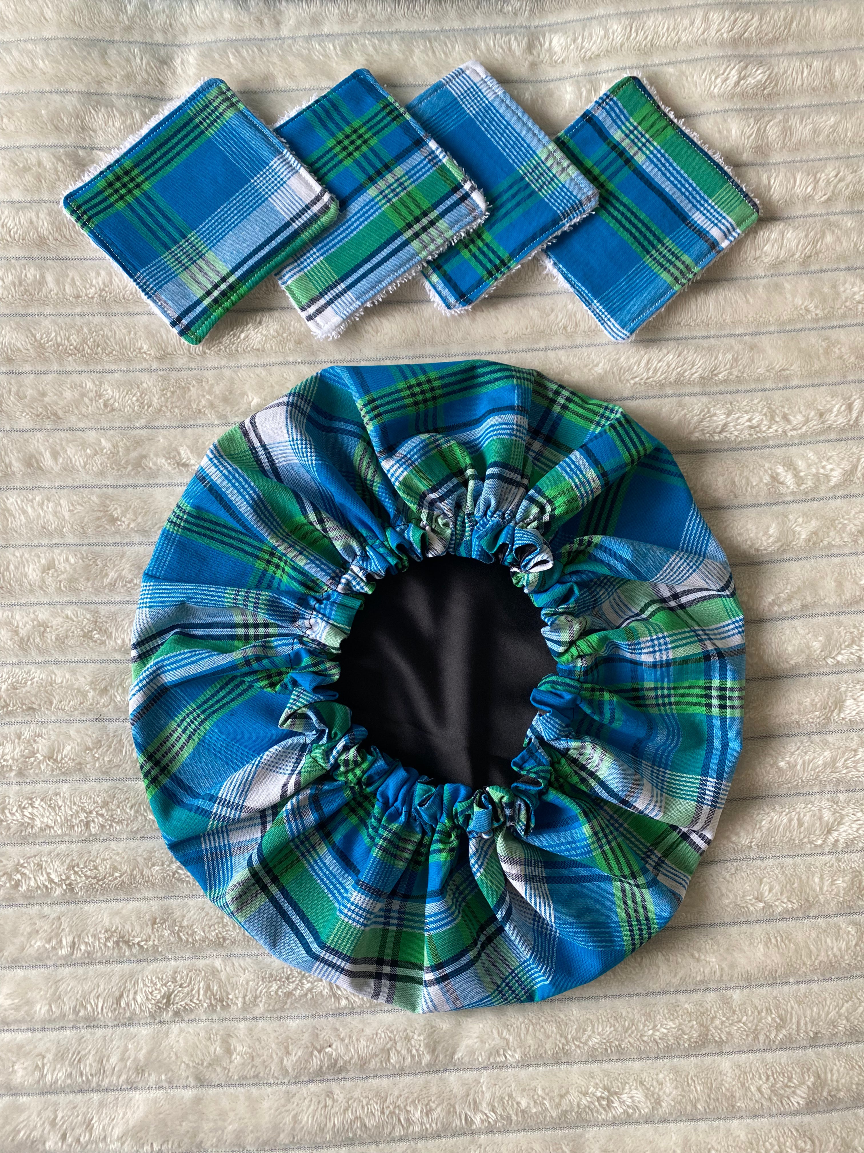 Bonnet en madras doublure satin